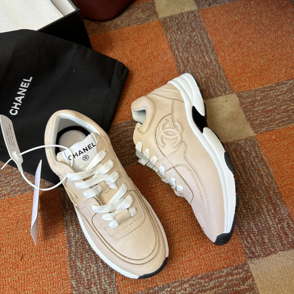 CL WOMEN SNEAKER