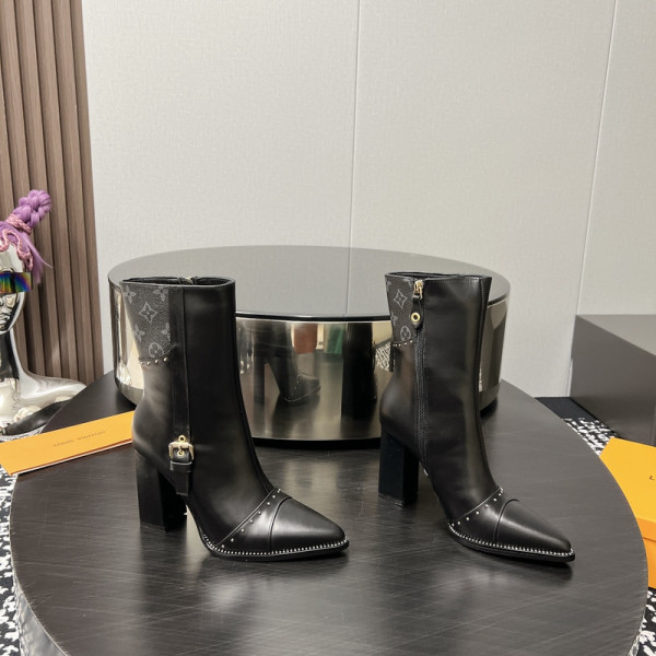 l0*is V*t0n boots