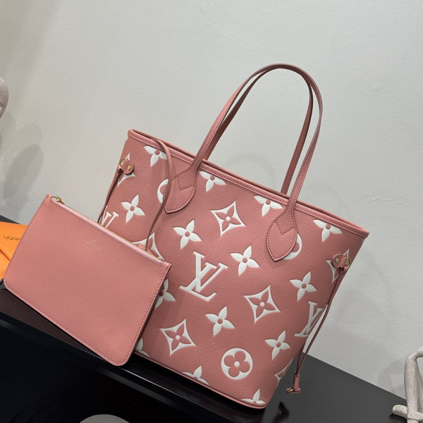 l0*is V*t0n neverfull mm