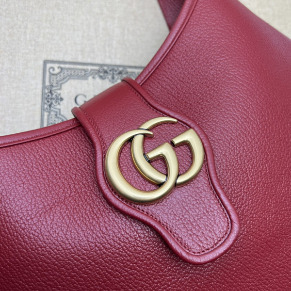 G*u*i aphrodite medium shoulder bag