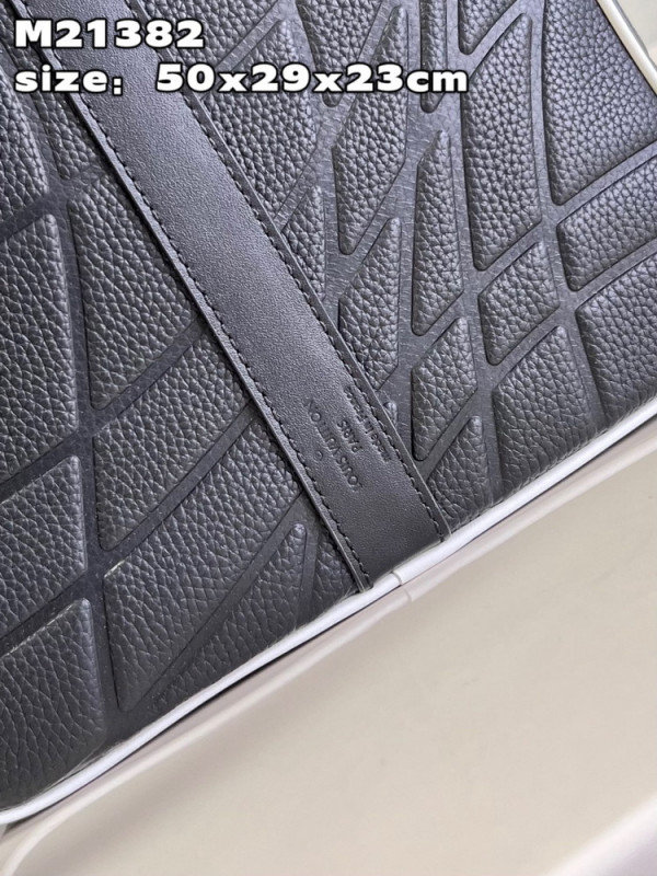 l0*is V*t0n keepall bandouliÈre 50