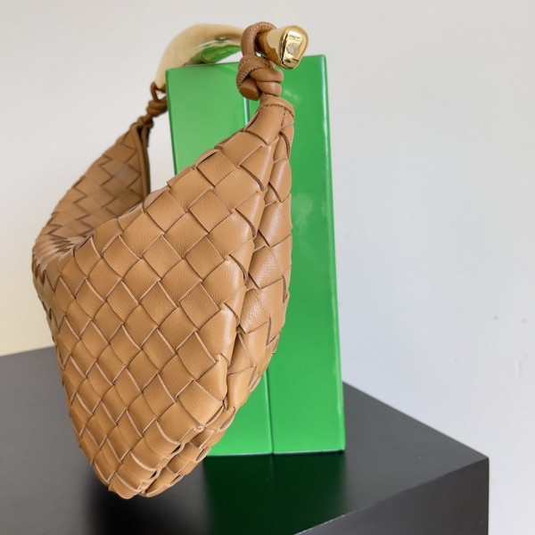 bo*te*ga Ve*ne*ta  classic sardine top handle bag