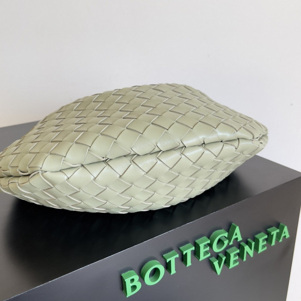 bo*te*ga Ve*ne*ta  classic sardine top handle bag