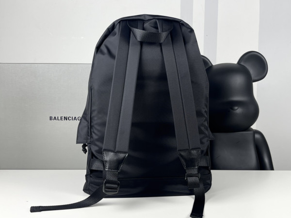 Ba*len*cia*ga backpack