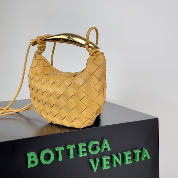 bo*te*ga Ve*ne*ta  mini sardine top handle bag