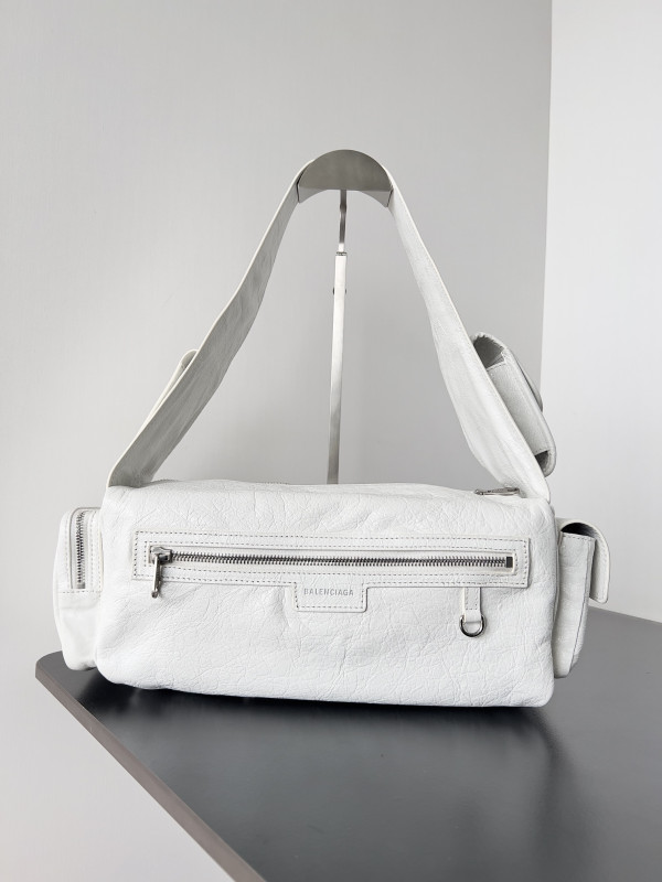 ba*len*cia*ga S*perbusy xs sling bag
