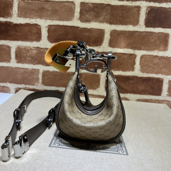 G*u*i attache mini bag