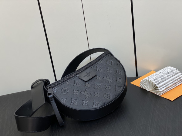 l0*is V*t0n moon crossbody