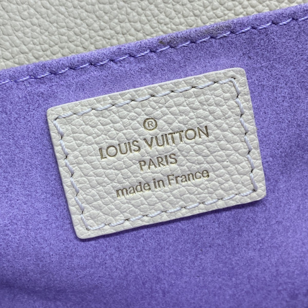 l0*is V*t0n pochette metis east west