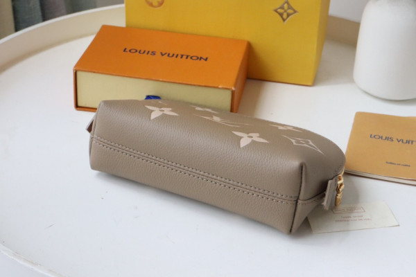 l0*is V*t0n cosmetic pouch pm-19*12*6cm