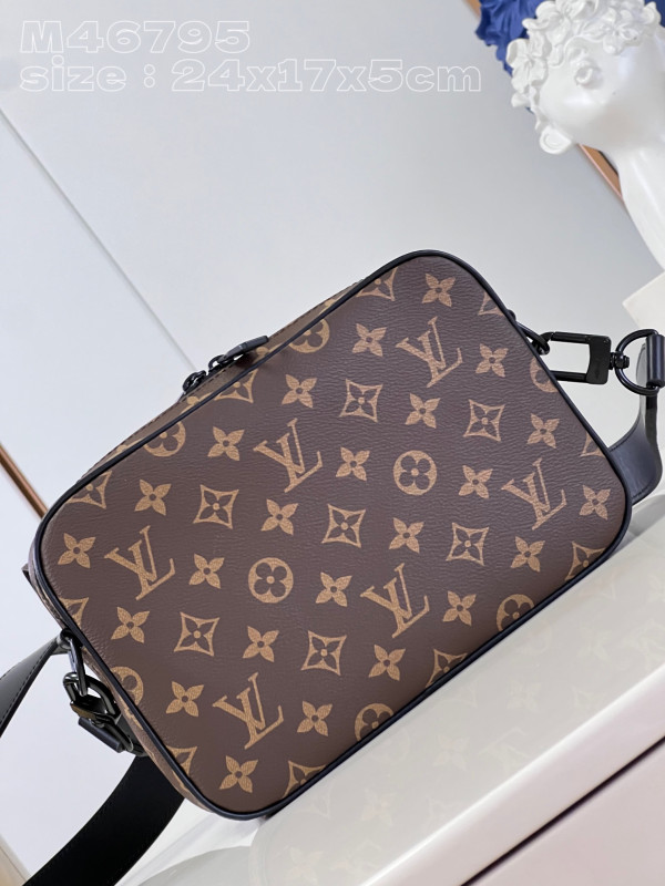 l0*is V*t0n steamer wearable wallet-23.5*17*6cm