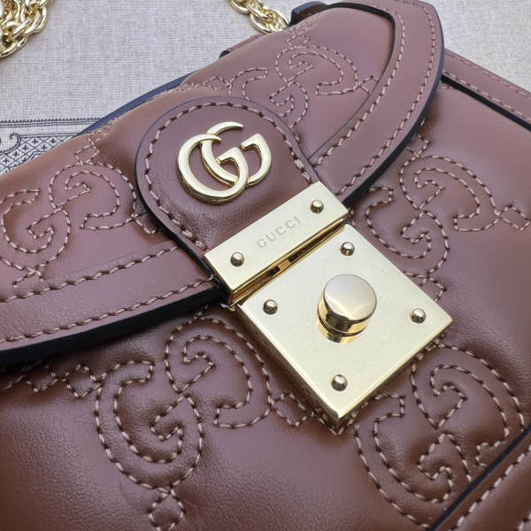 G*u*i gg matelassÉ small top handle bag