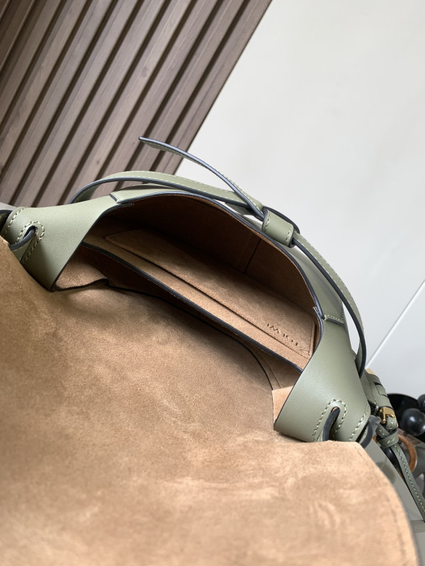LOWEE GATE BAG-25*19*11.5CM