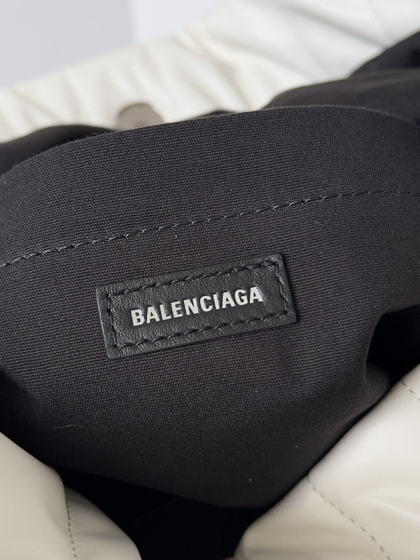 Ba*len*cia*ga monaco-43.5*32*13cm