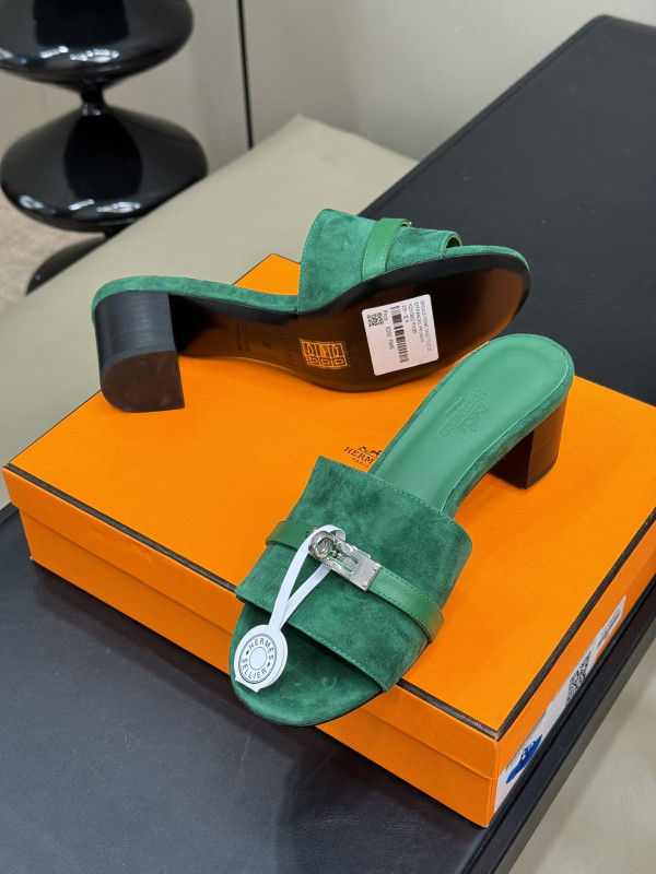 H**mes sandal