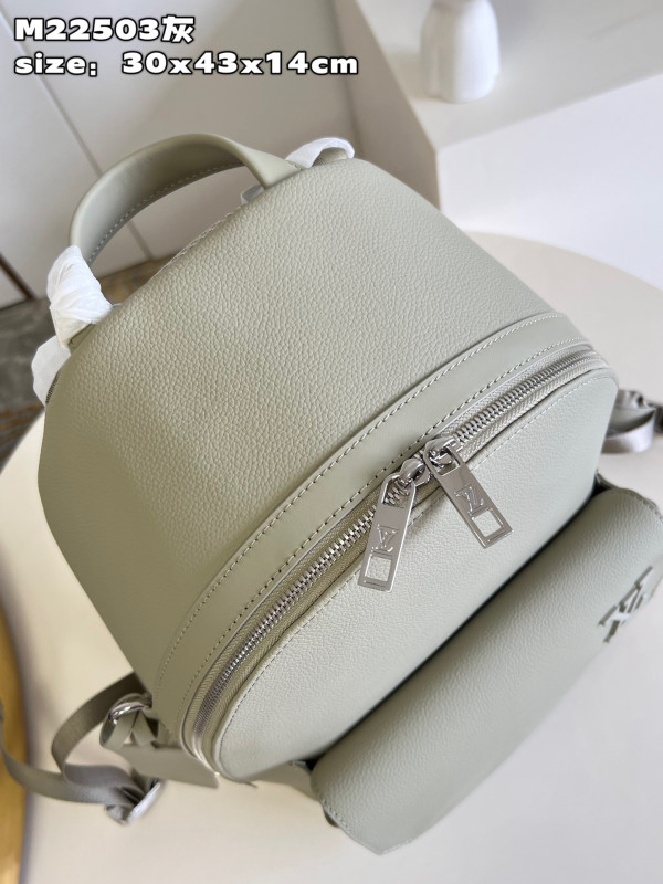 l0*is V*t0n takeoff backpack
