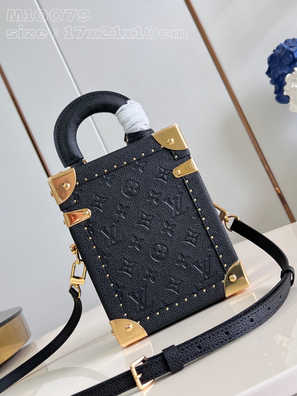 l0*is V*t0n camera box monogram canvas