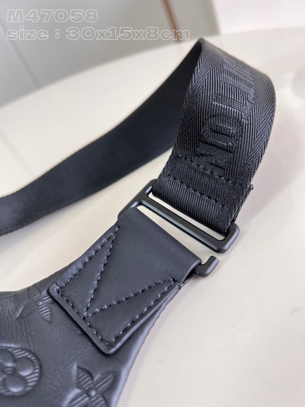 l0*is V*t0n rush bumbag-30*15*8cm