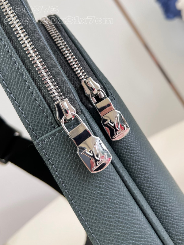 l0*is V*t0n avenue slingbag nm-31*20*7cm
