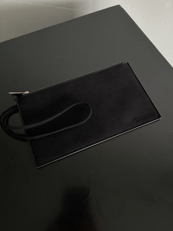 bo*te*ga Ve*ne*ta medium creek tote