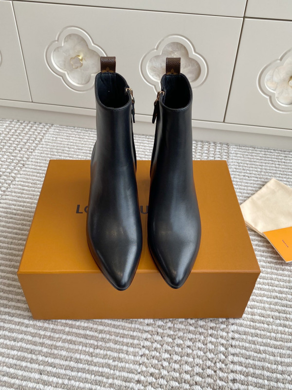 l0*is V*t0n donna ankle boot