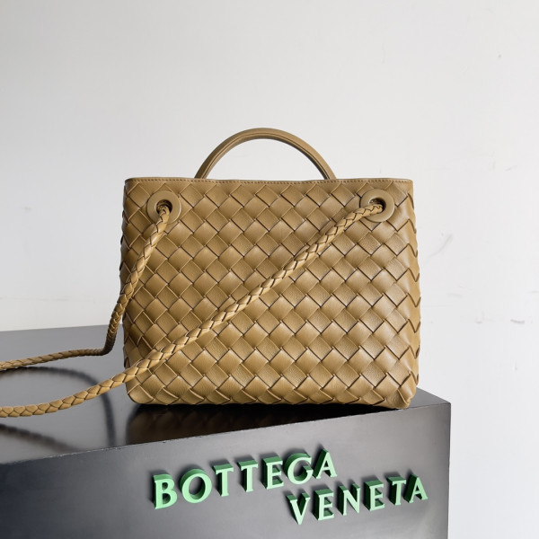 bo*te*ga Ve*ne*ta small andiamo-25*22*10.5cm