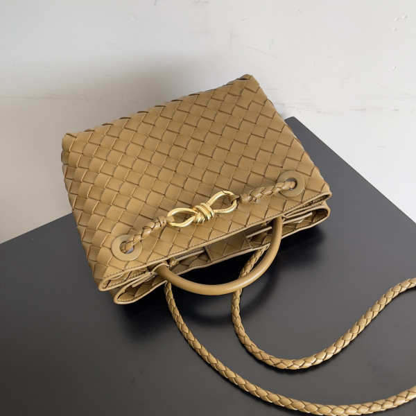 bo*te*ga Ve*ne*ta small andiamo-25*22*10.5cm