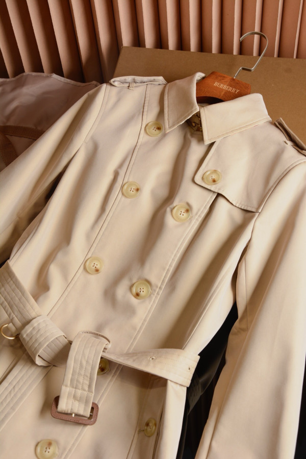 B**rry short kensington heritage trench coat