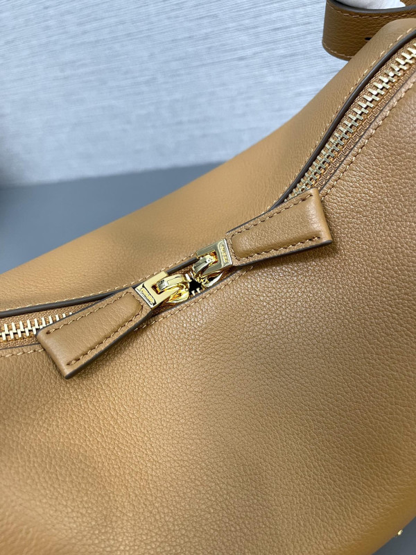 Pra*a darling leather handbag