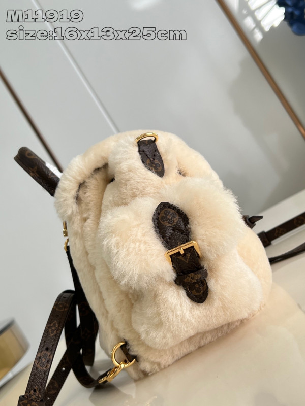 l0*is V*t0n ski nano teddy backpack
