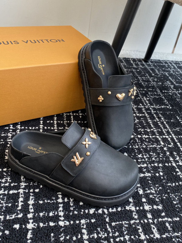 l0*is V*t0n sandals