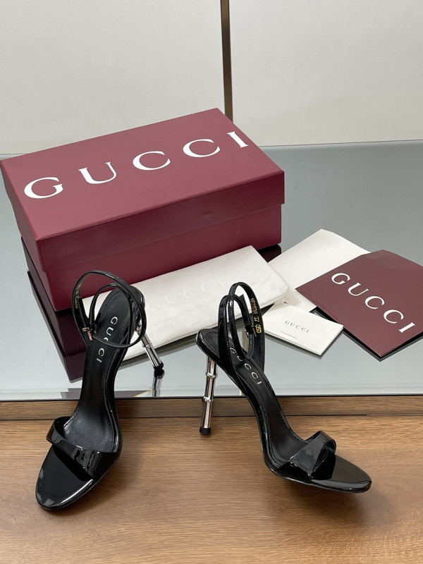 G*u*i heels-9.5cm
