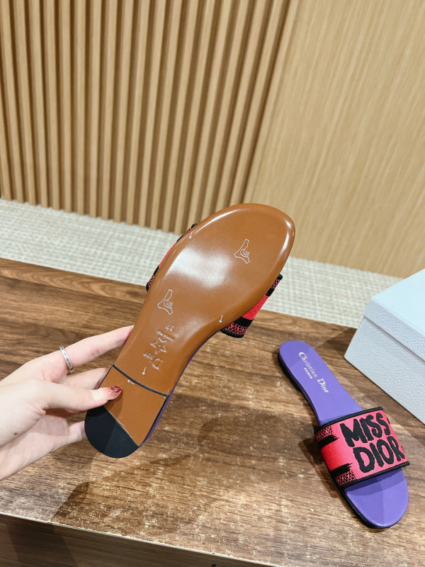 DIRO DWAY SLIDES