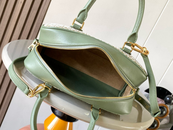 L0ew* amazona 23 bag in soft grained calfskin - 23*10*15cm