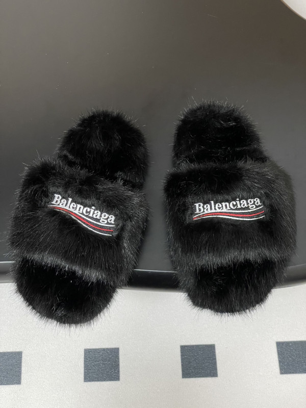 Ba*len*cia*ga slides