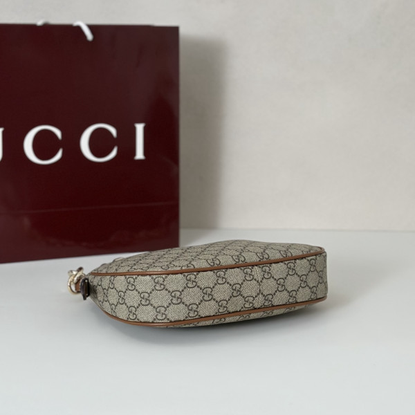 G*u*i gg emblem small shoulder bag-25.5*20*5cm