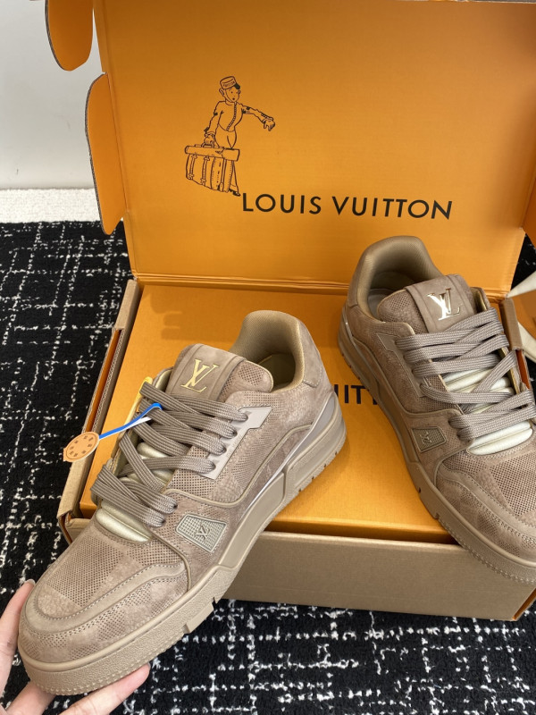 l0*is V*t0n 25ss trainer sneaker