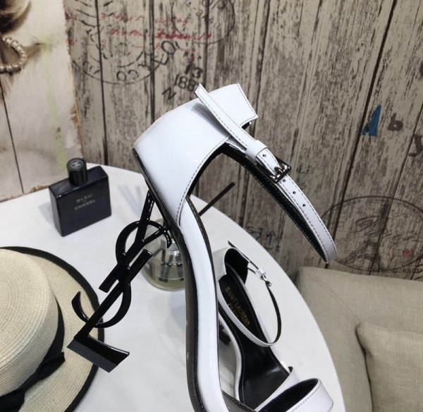 Y*L opyum sandals