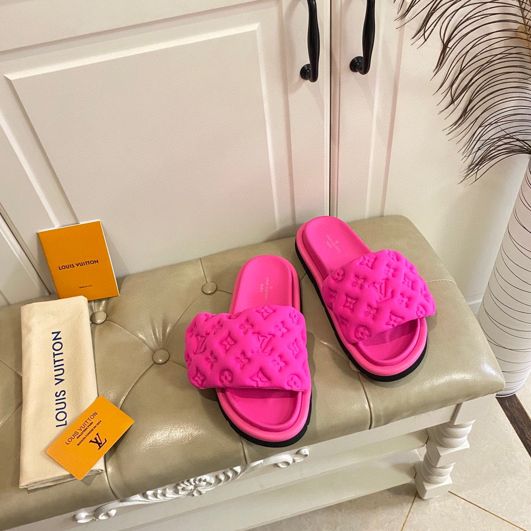 l0*is V*t0n pool pillow comfort mule