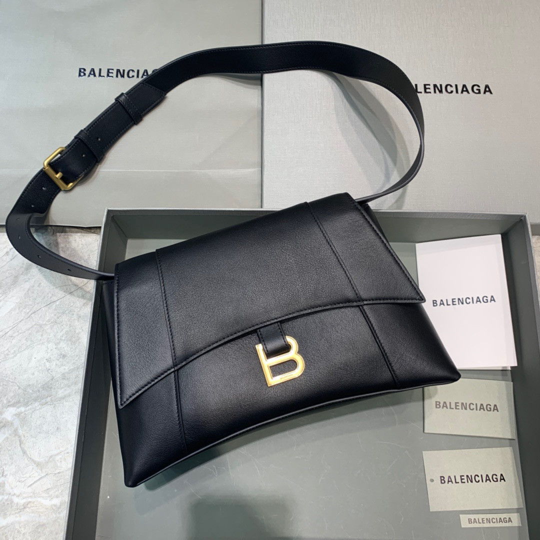 Ba*len*cia*ga downtown medium shoulder bag