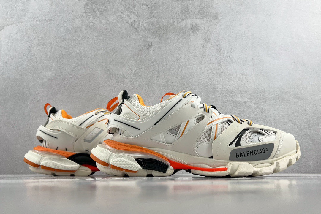 Ba*len*cia*ga runner sneaker