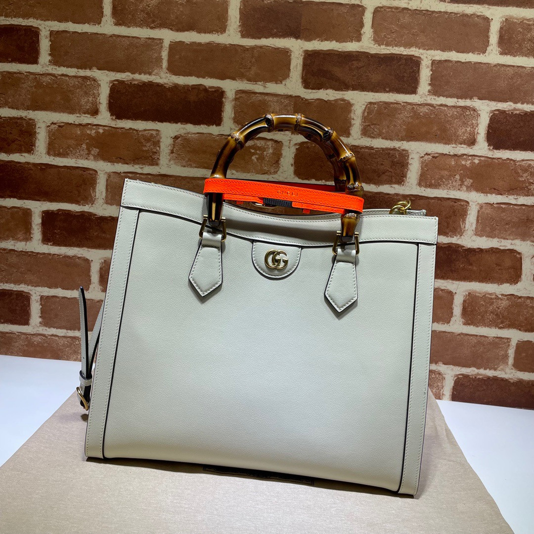 G*u*i diana medium tote bag