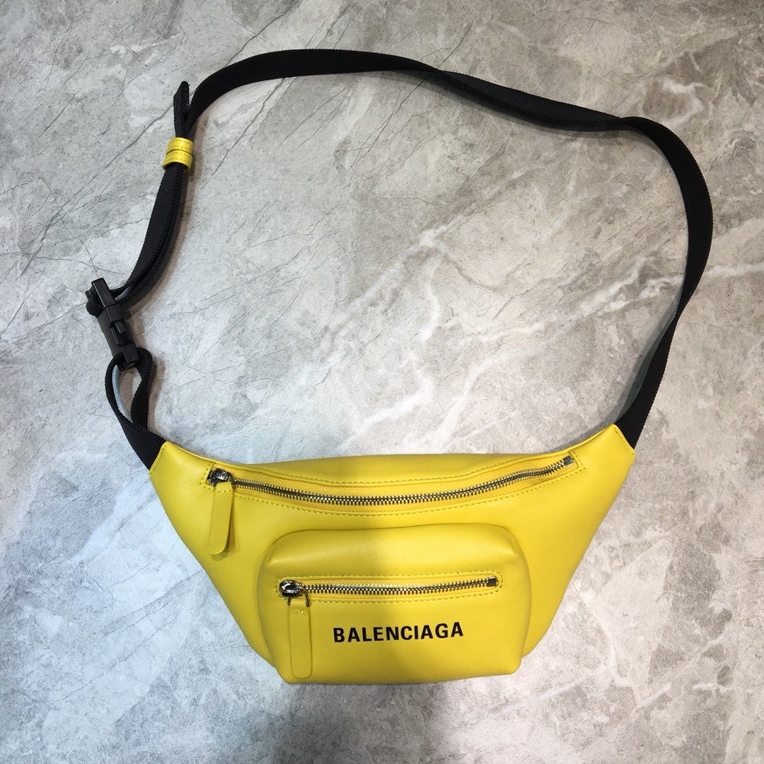 Ba*len*cia*ga everyday beltpack