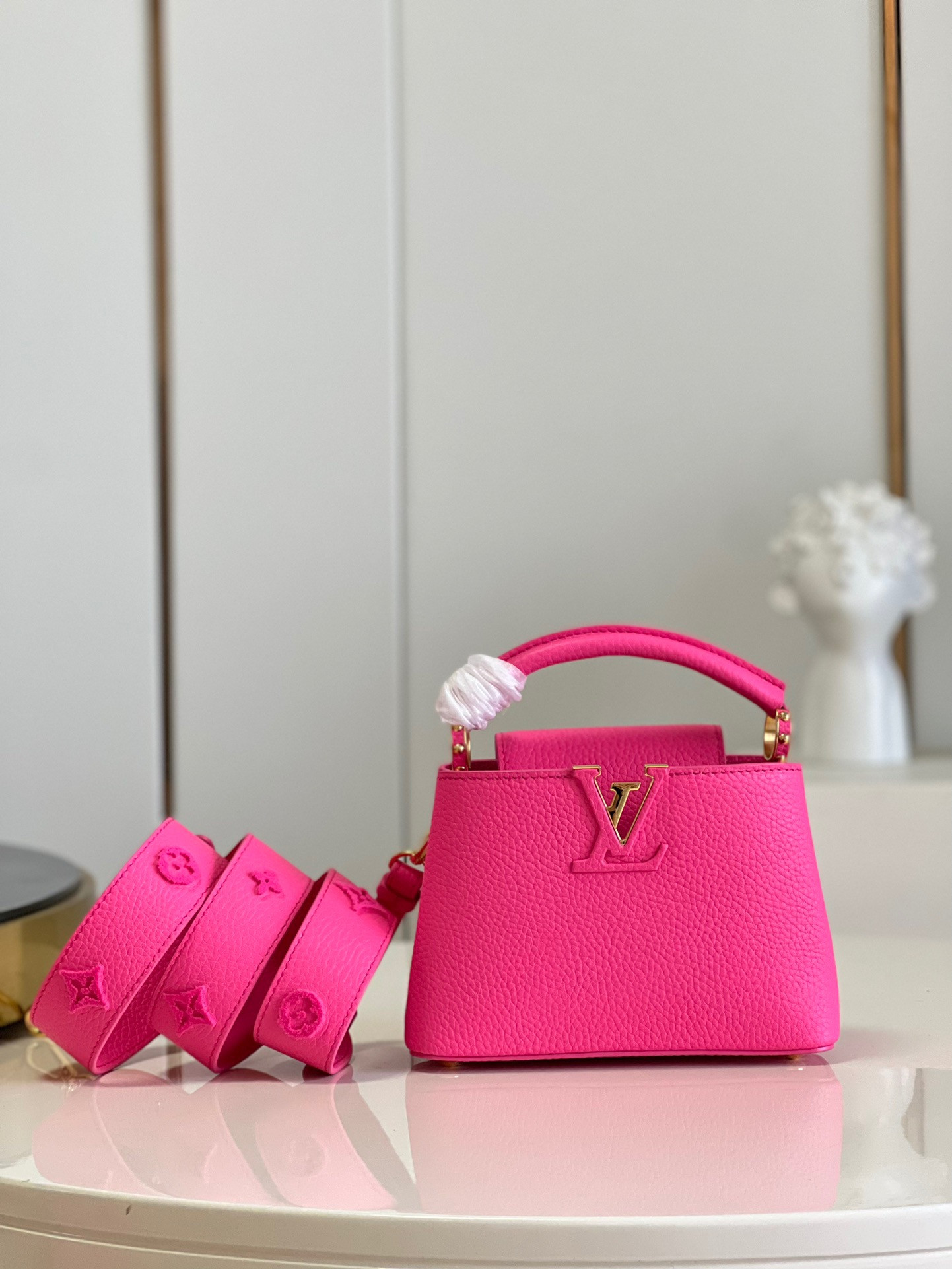 l0*is V*t0n capucines mini