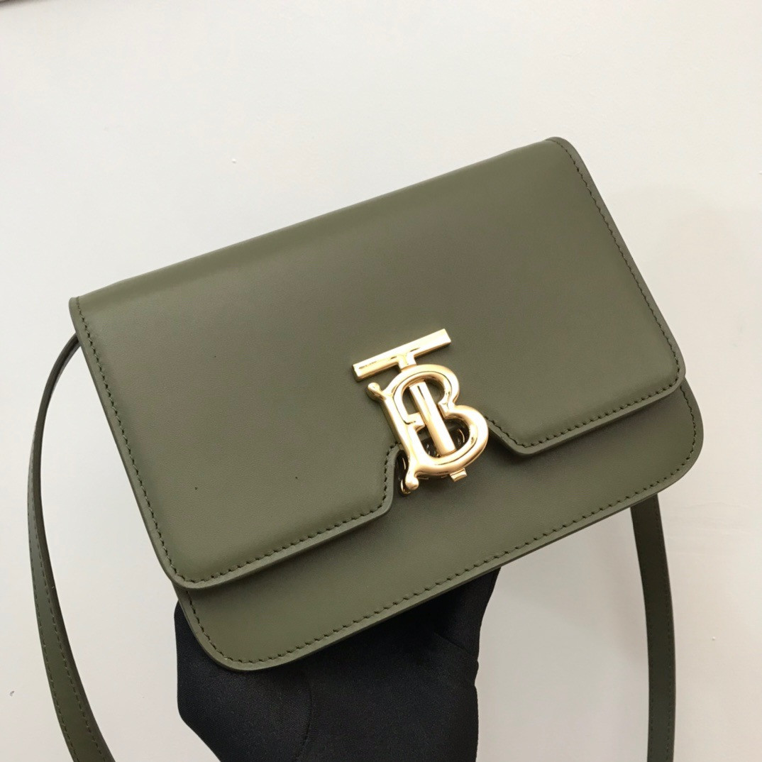 B**rry small tb bag