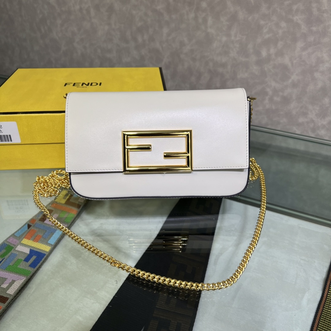 F**di wallet on chain with pouches
