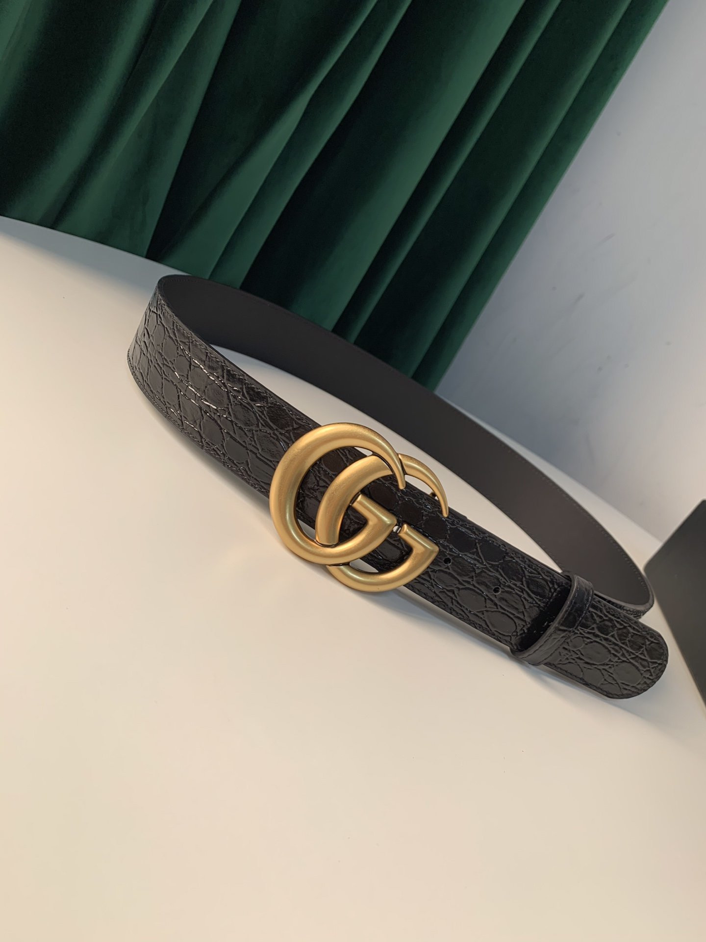G*u*i belt