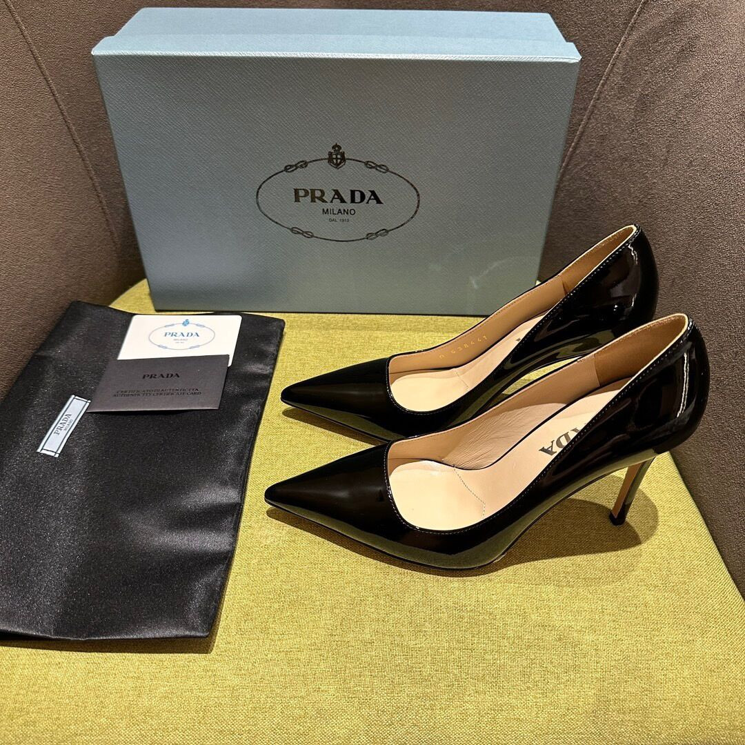 Pra*a pumps