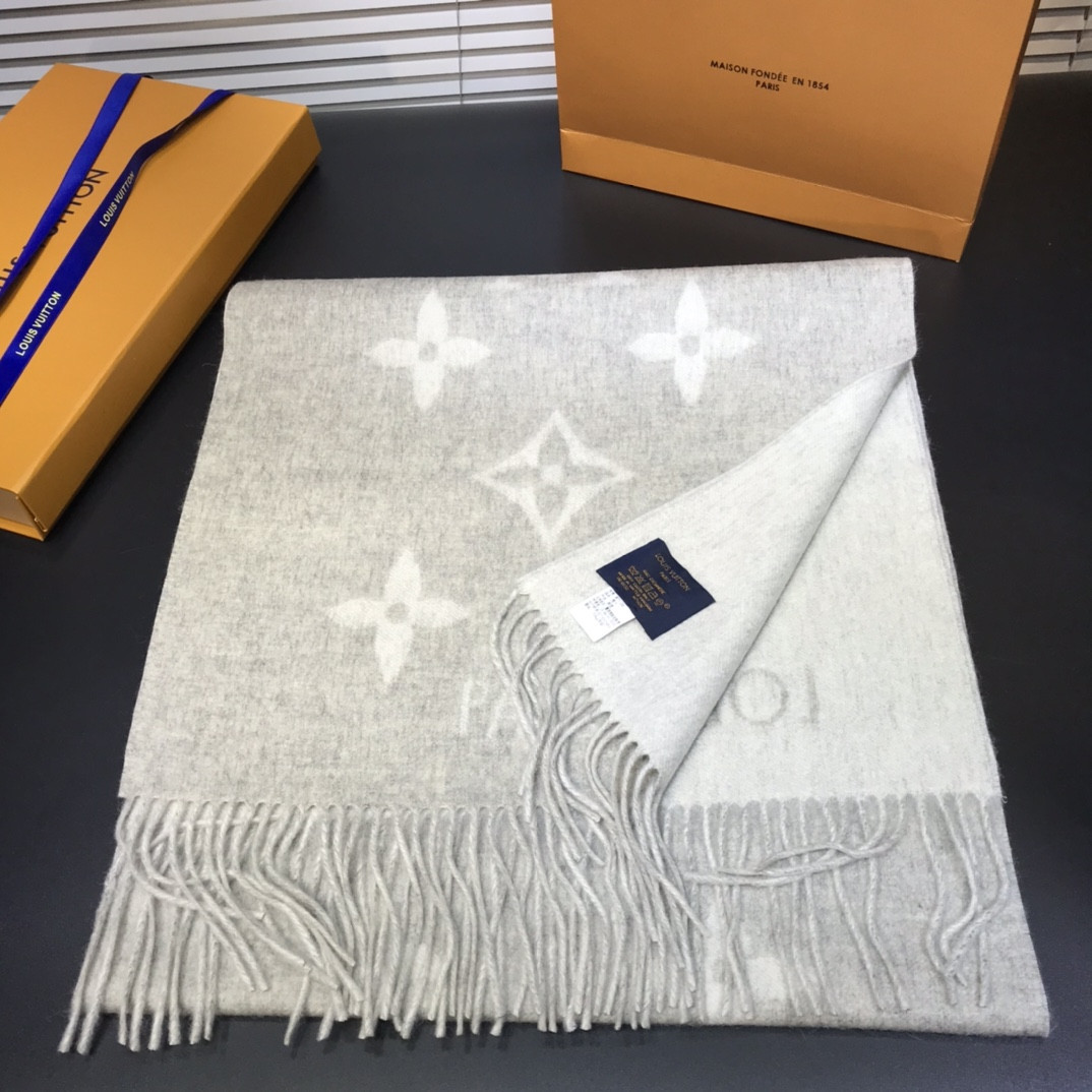 l0*is V*t0n reykjavik scarf