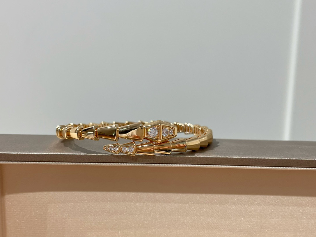 B*l*ai bracelet